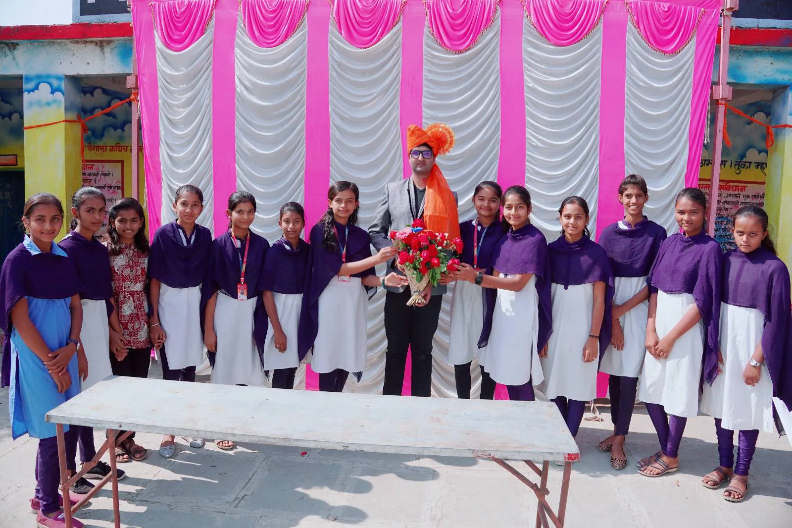 Autographs & Interactions